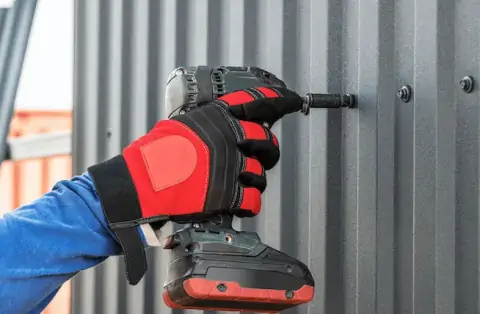 Travaux de zinguerie - Les Hôpitaux-Neufs